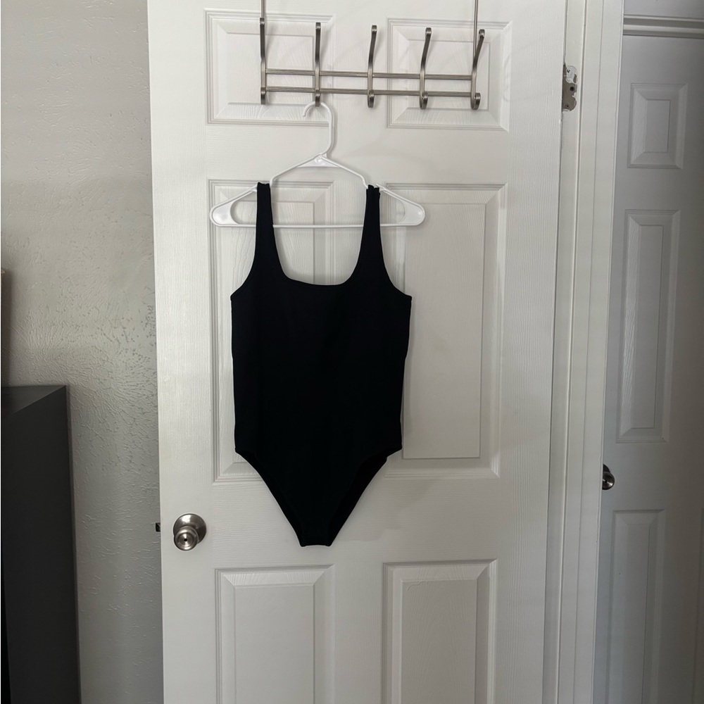 Women’s Ribbed Square Neck Sleeveless Bodysuit